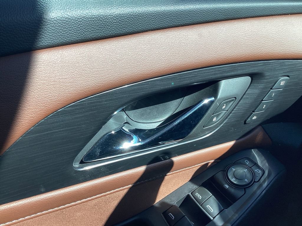 Used 2018 Chevrolet Traverse High Country image 48