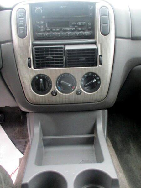 Used 2003 Ford Explorer Sport XLT image 12