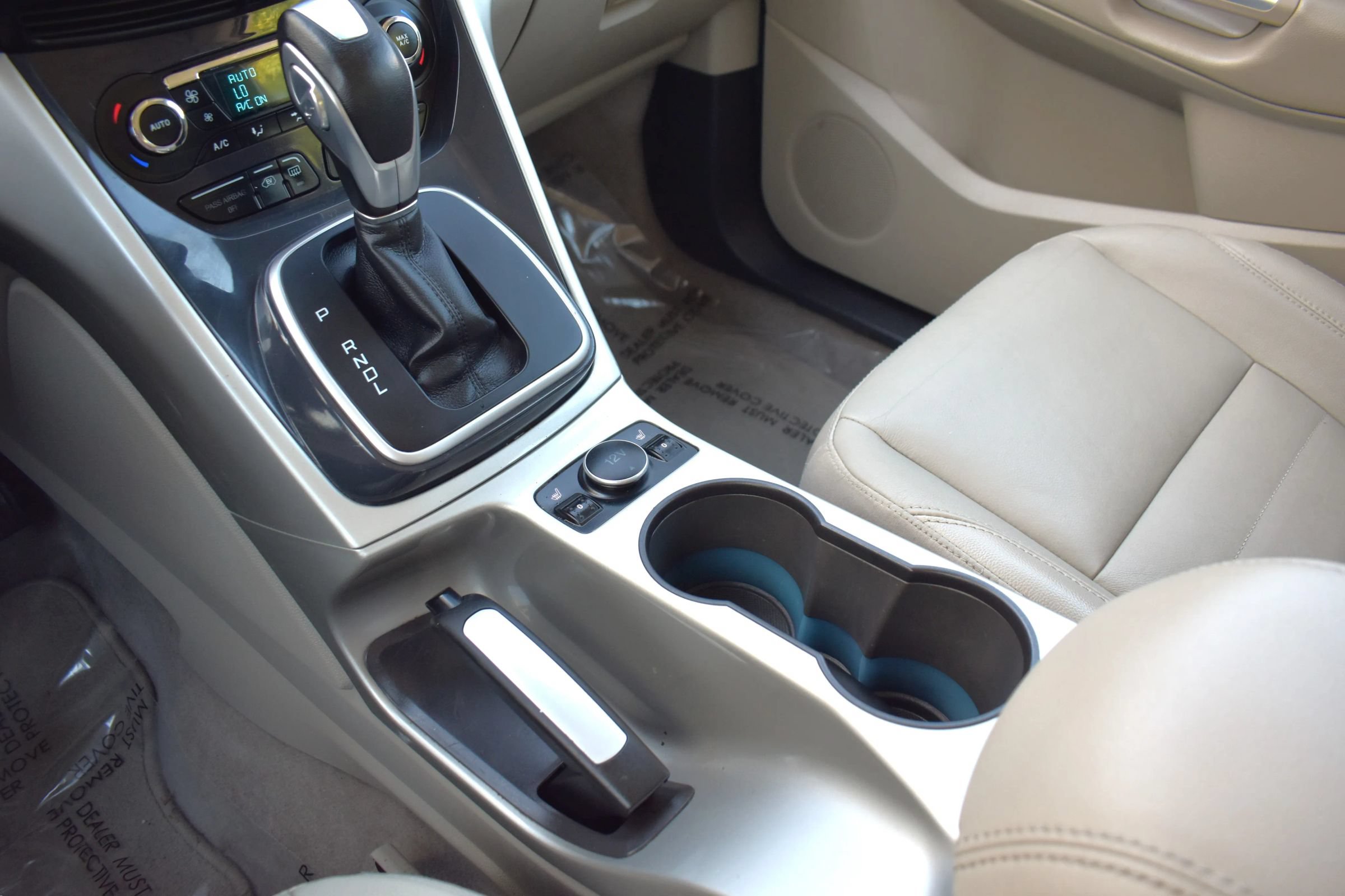 Used 2013 Ford C-MAX Energi SEL FWD image 28