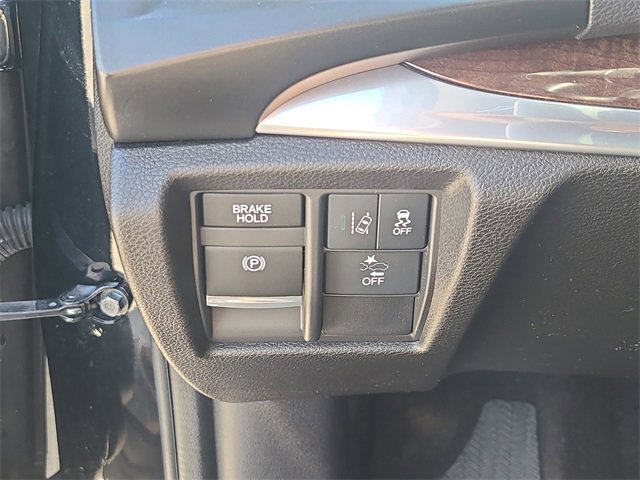 Used 2020 Acura MDX SH-AWD image 22
