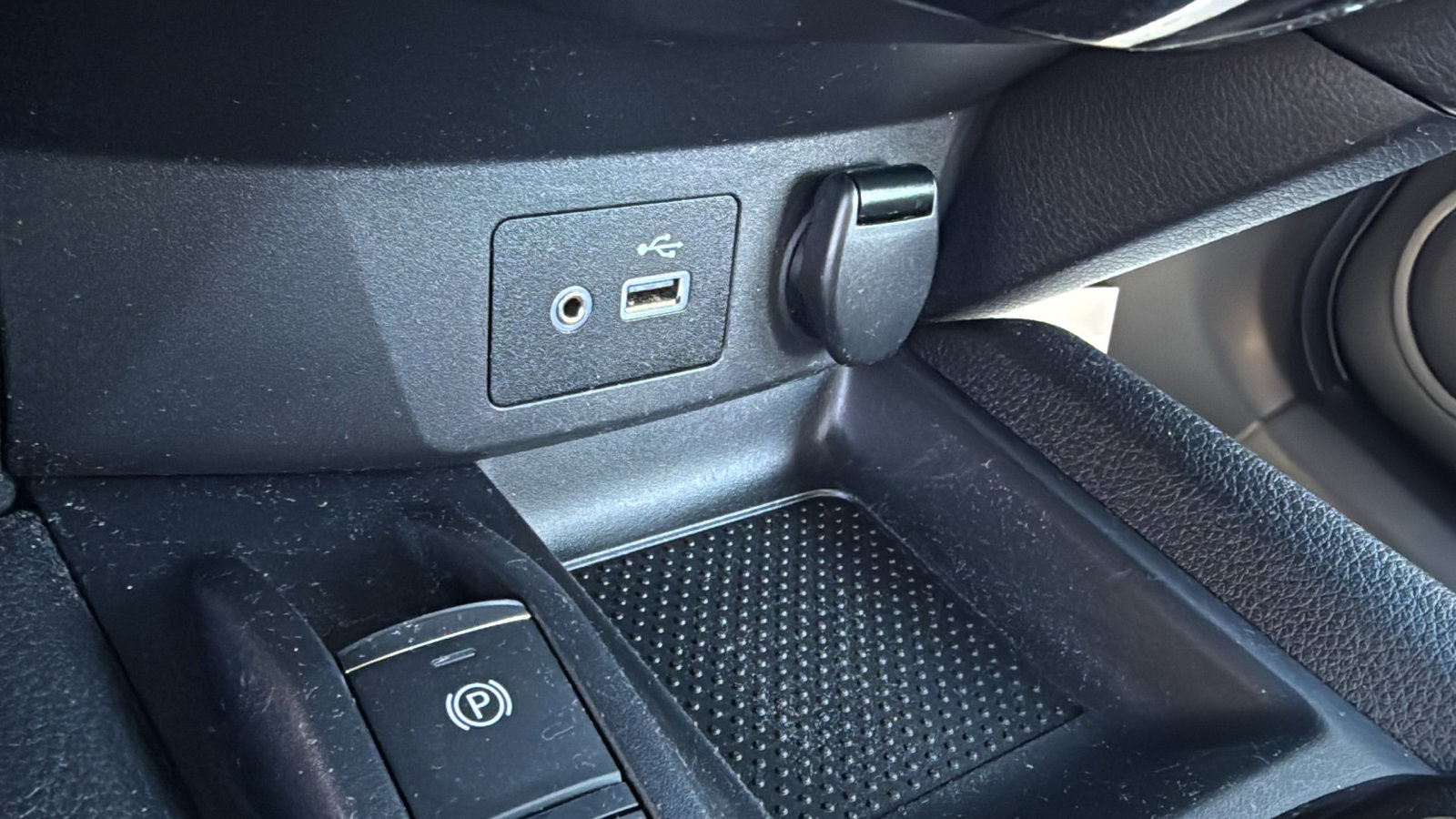 Certified 2022 Nissan Rogue Sport SL w/ Premium Package AWD/4WD image 17