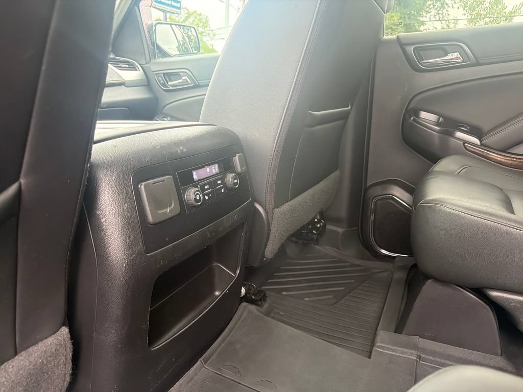 Certified 2020 Chevrolet Tahoe LT w/ Luxury Package AWD/4WD image 26