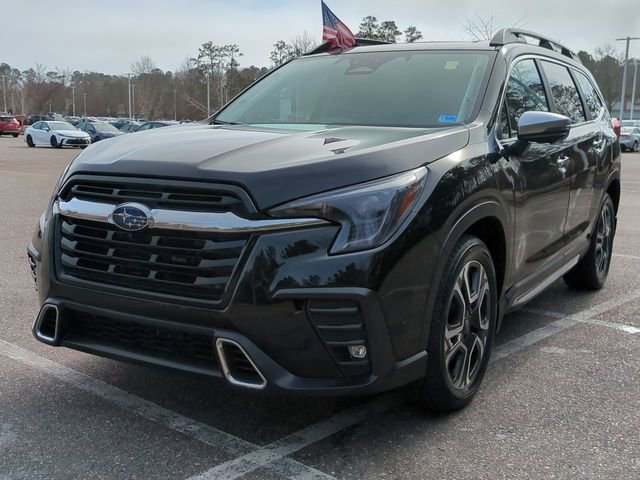 Used 2023 Subaru Ascent Touring image 8