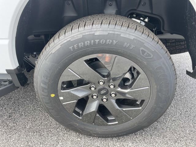 New 2025 Ford F150 Lightning Flash AWD/4WD image 7