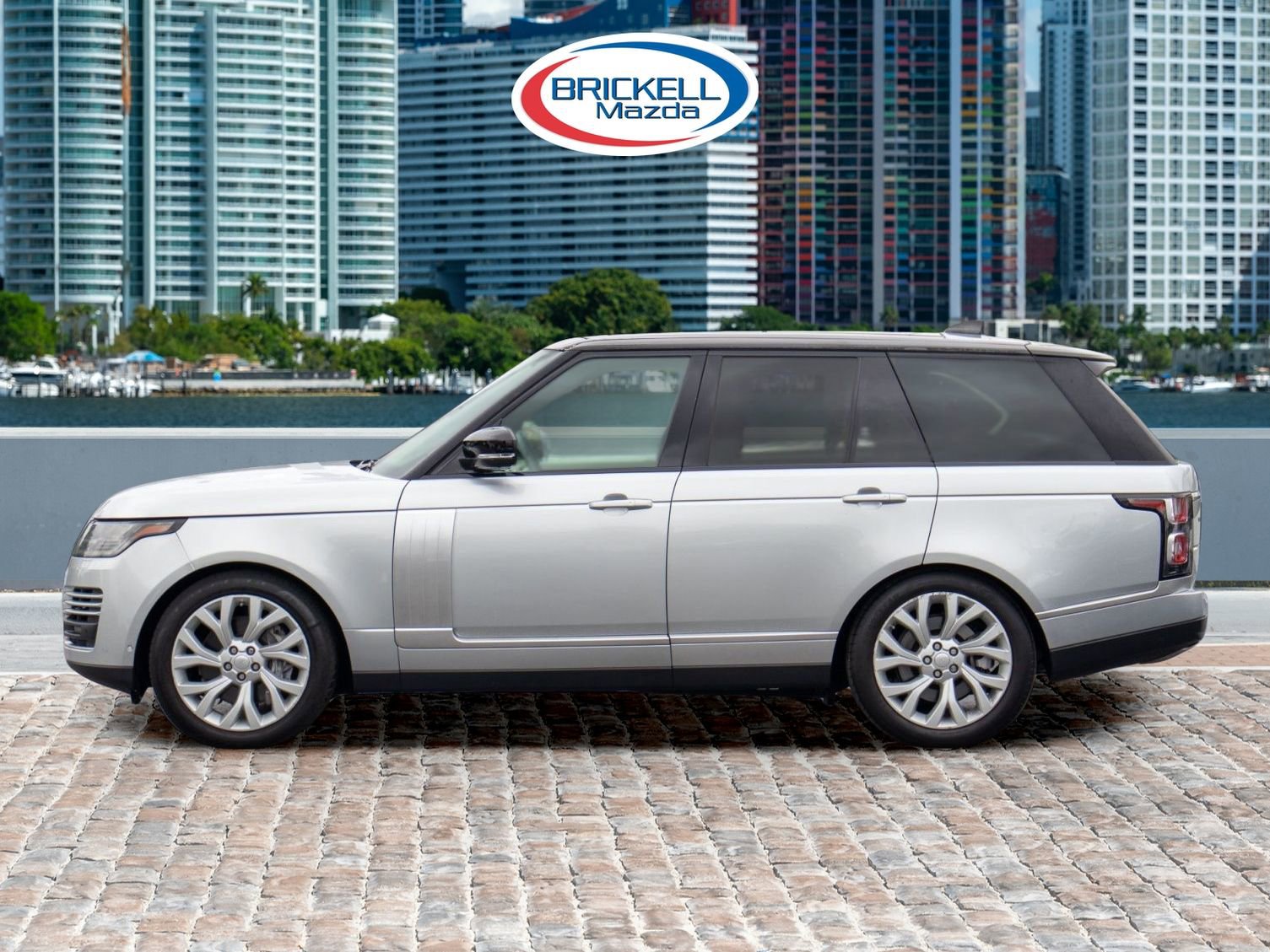 Used 2018 Land Rover Range Rover HSE image 12