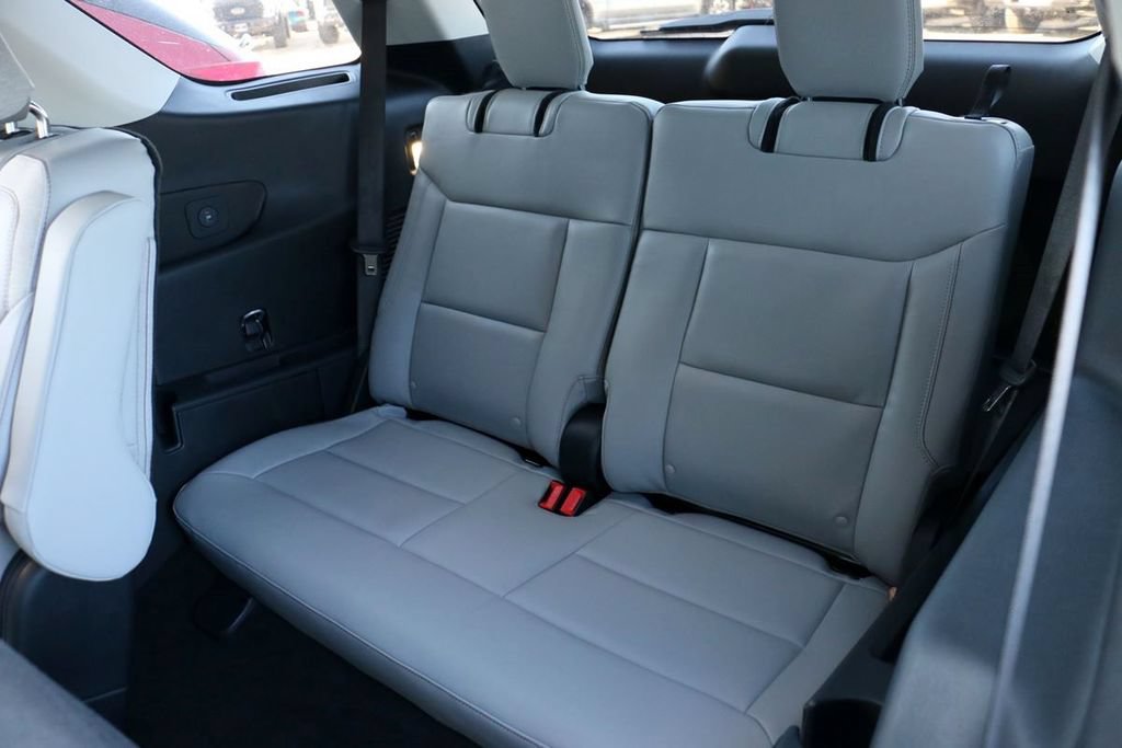 New 2026 Ford Explorer Active w/ Active Comfort Package RWD image 19