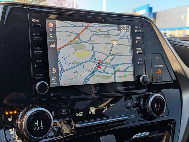 Used 2020 Toyota Highlander Limited image 12