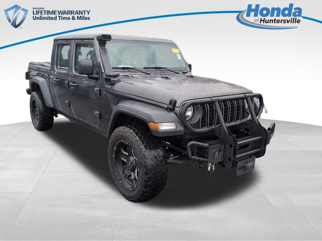 Used 2024 Jeep Gladiator Sport