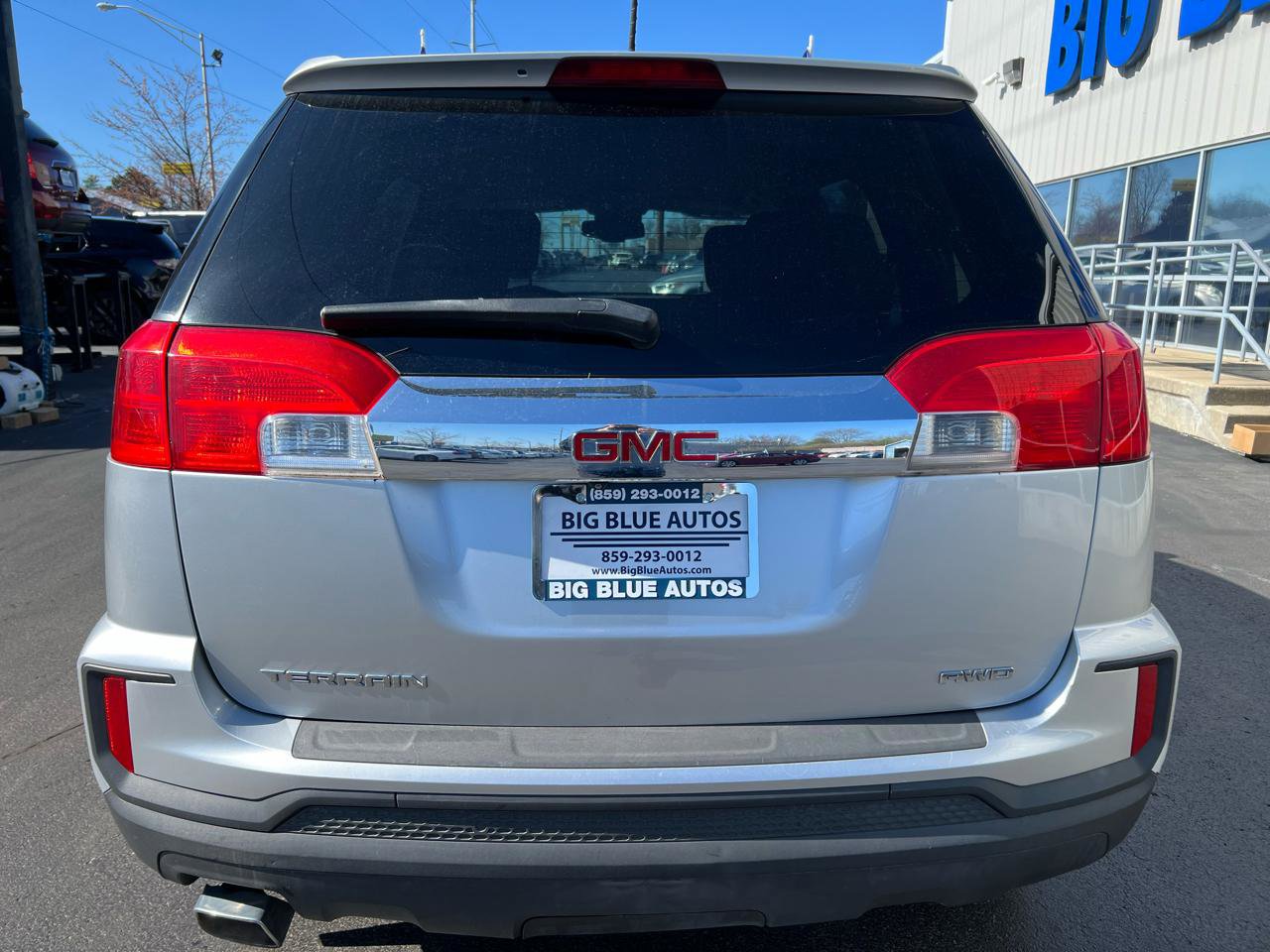 Used 2016 GMC Terrain SLE AWD/4WD image 4