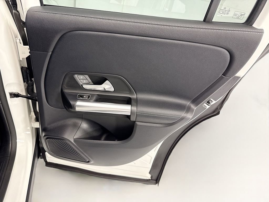 Certified 2023 Mercedes-Benz GLA 250 4MATIC image 26