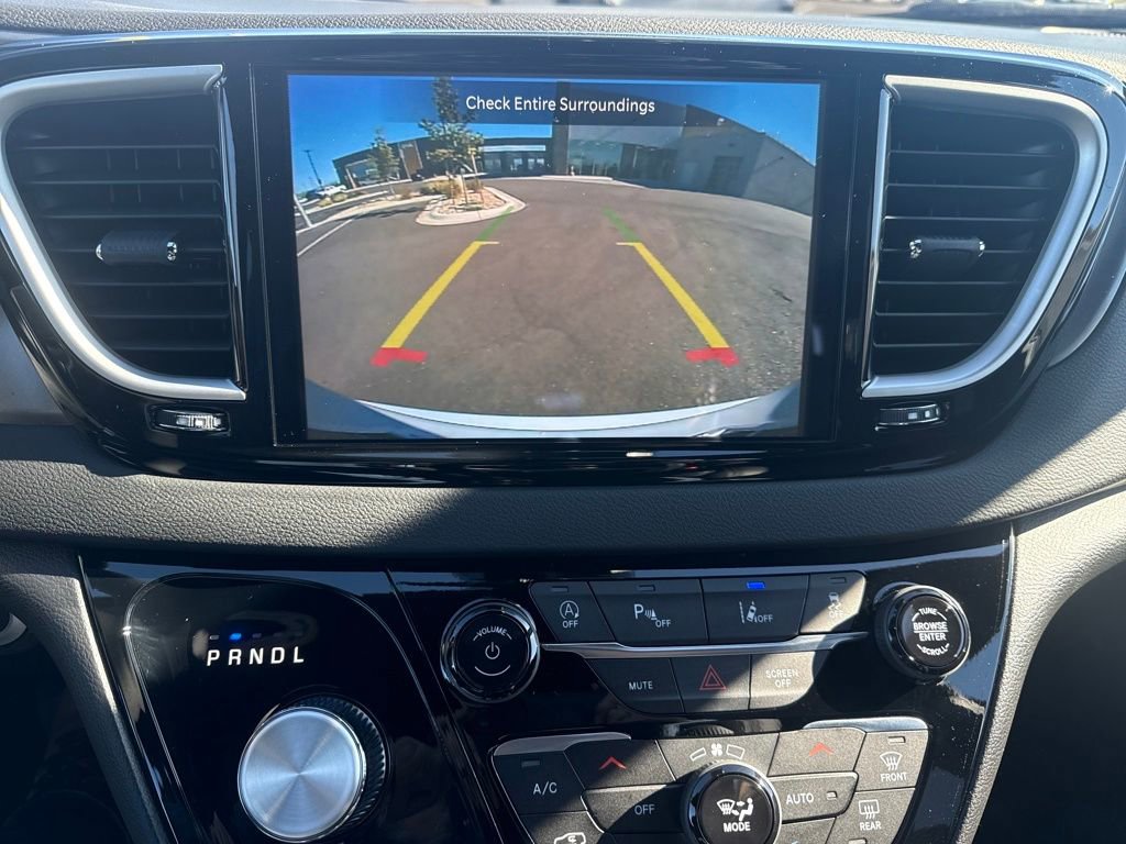 New 2026 Chrysler Voyager LX image 19