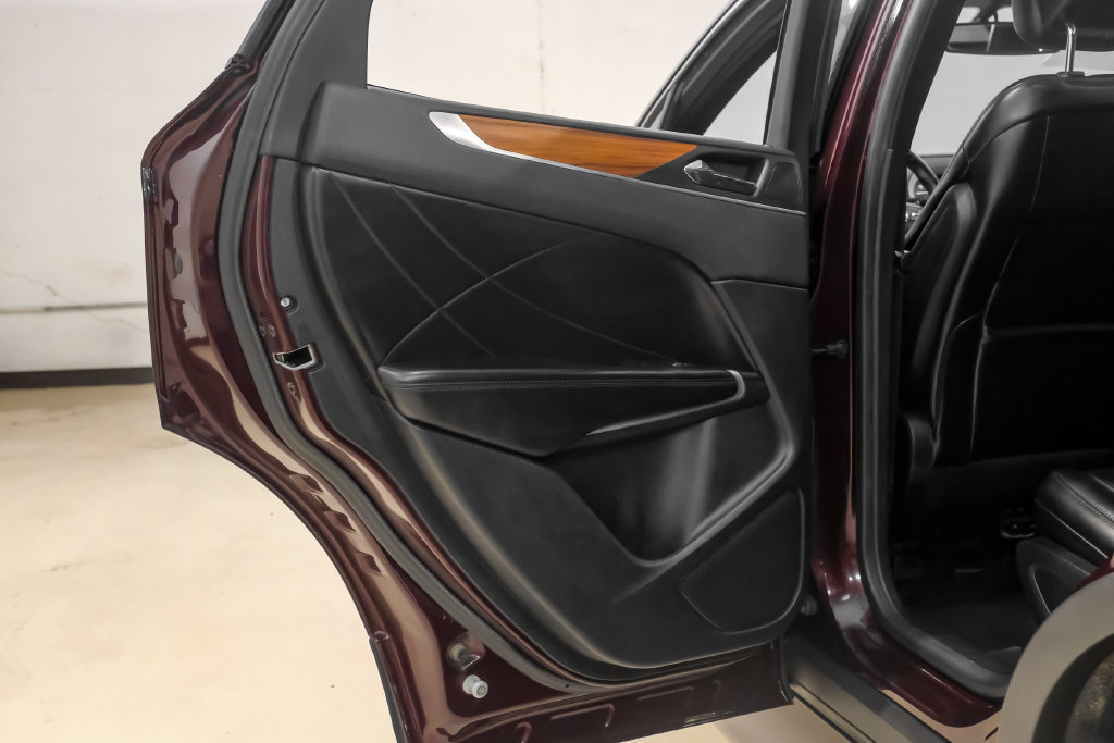 Used 2019 Lincoln MKC Select w/ Select Plus Package FWD image 57