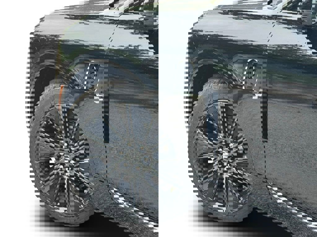 New 2025 Cadillac Lyriq Sport w/ Nappa Leather Package image 8