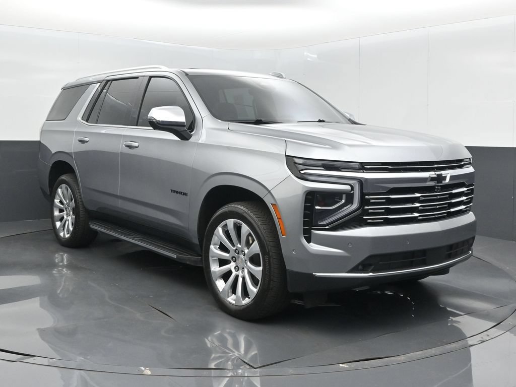 Used 2025 Chevrolet Tahoe Premier AWD/4WD image 3
