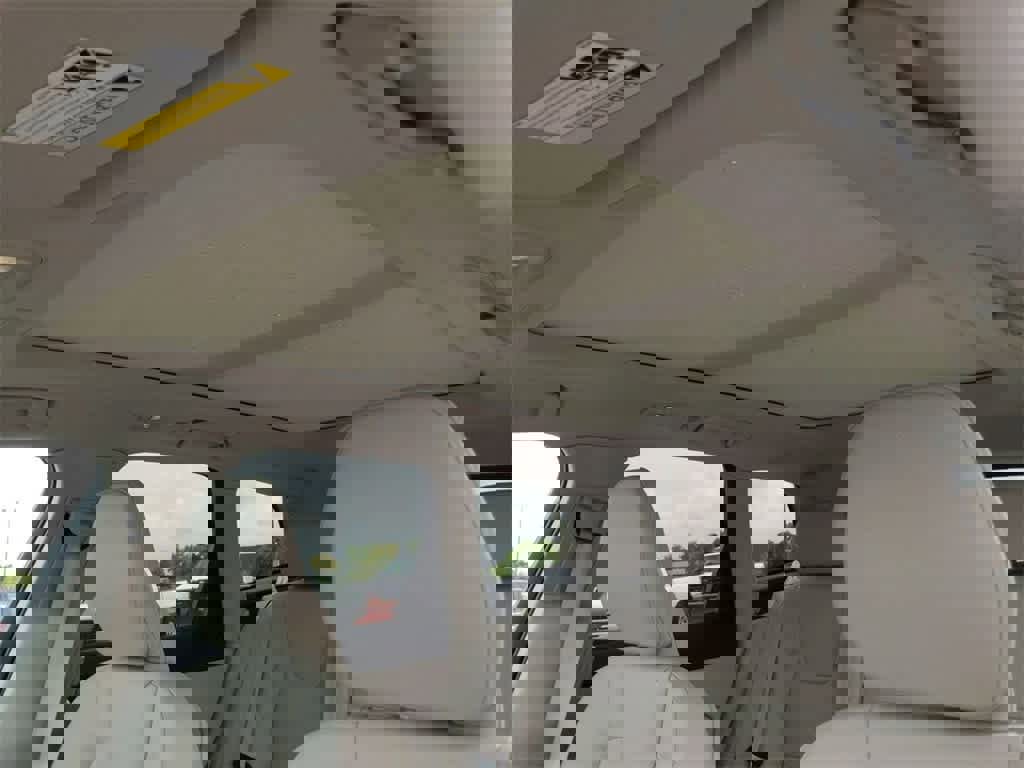 New 2025 Volvo XC60 T8 Core w/ Protection Package Premier image 16