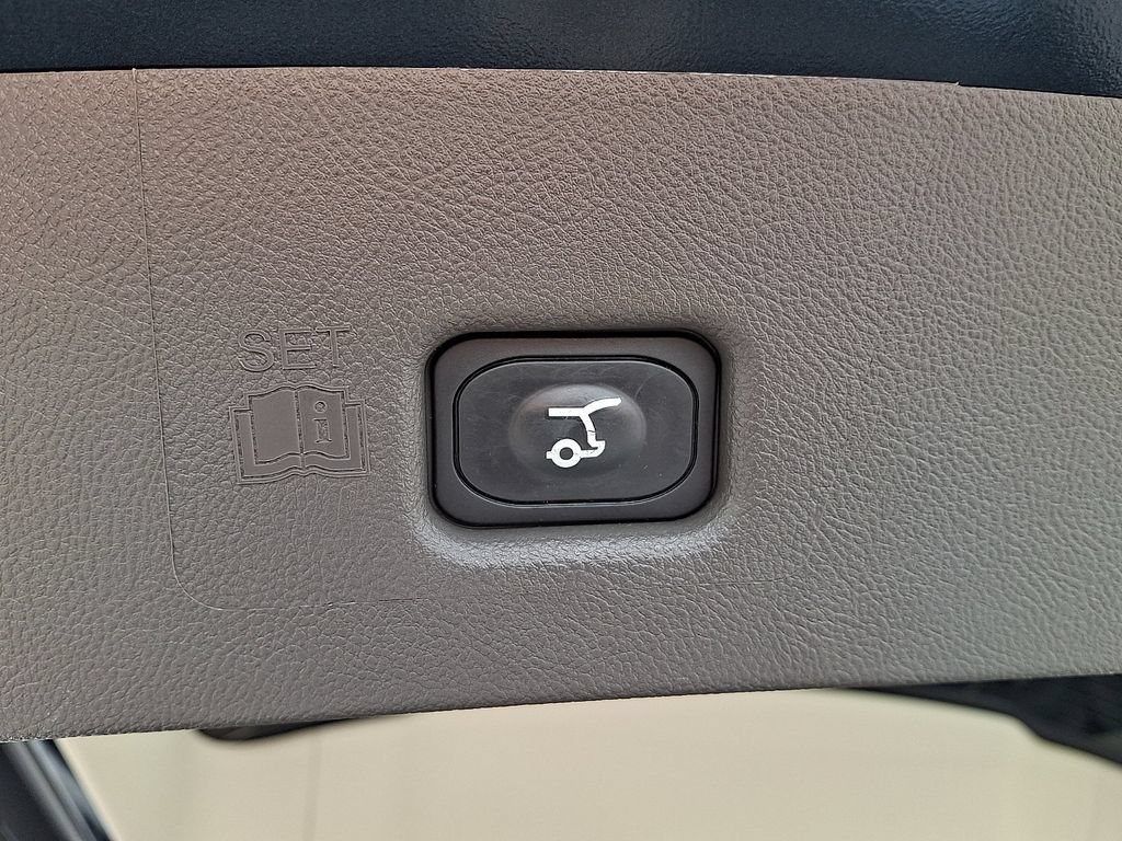 Certified 2023 Lincoln Nautilus Reserve AWD/4WD image 28