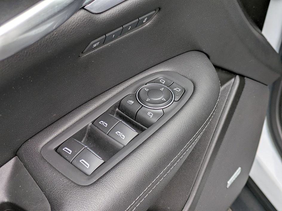 Certified 2025 Cadillac XT5 Premium Luxury image 14