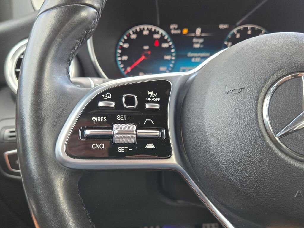 Used 2021 Mercedes-Benz GLC 300 4MATIC image 33