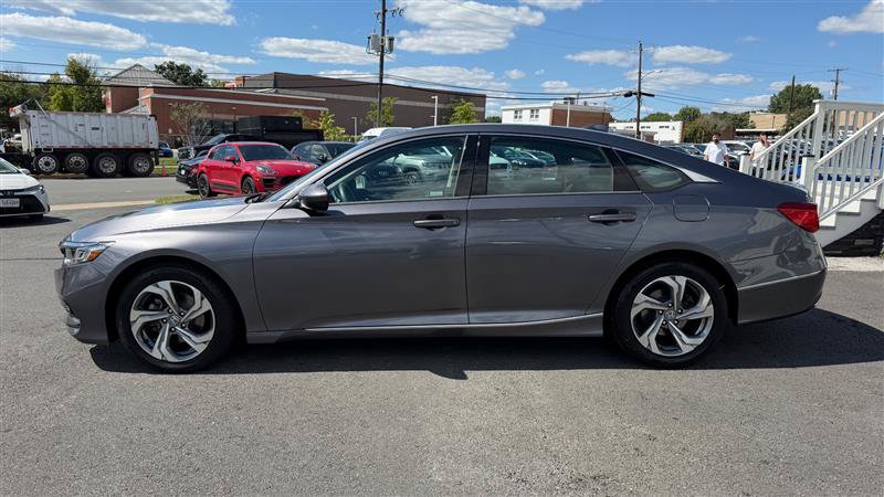 Used 2018 Honda Accord EX image 3