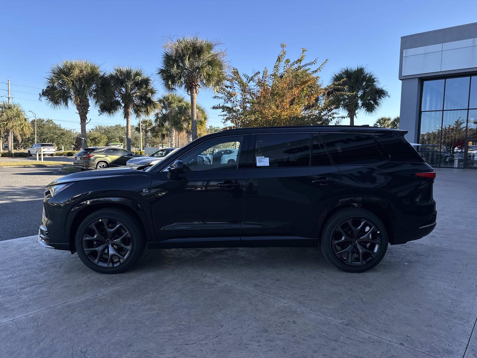 New 2026 Lexus TX 500h AWD image 6