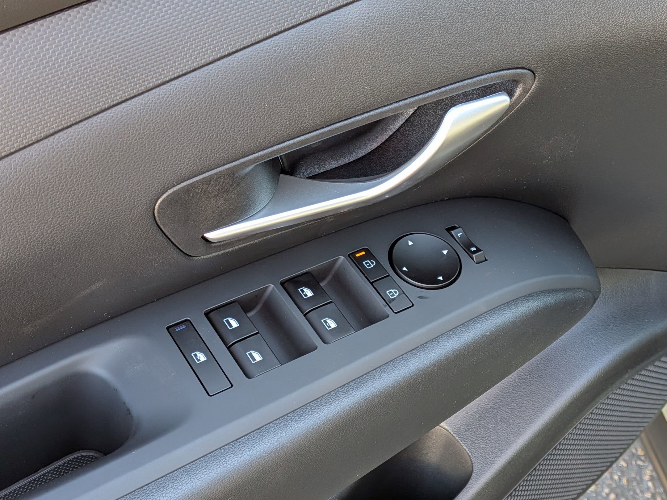 New 2026 Hyundai Santa Cruz SEL FWD image 16