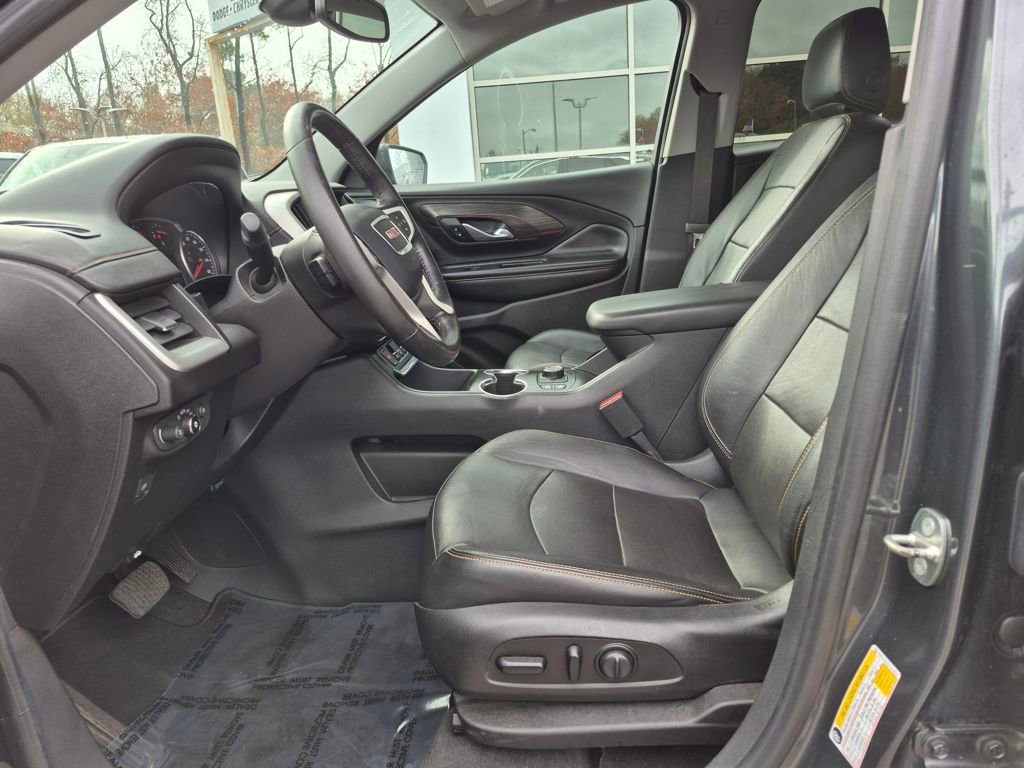 Used 2018 GMC Terrain SLT w/ Infotainment Package II image 2