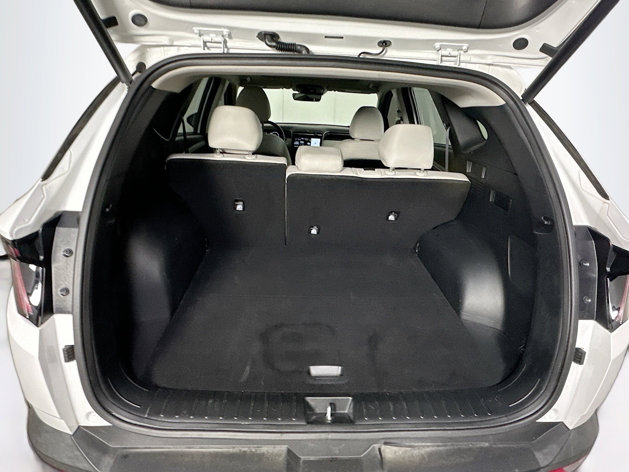 Used 2023 Hyundai Tucson Limited image 29