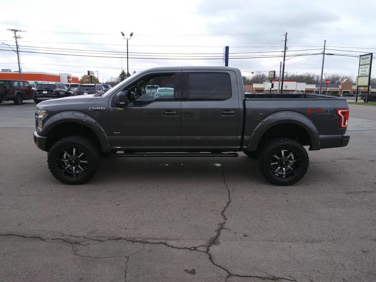 Used 2015 Ford F150 XLT w/ Equipment Group 301A Mid image 33