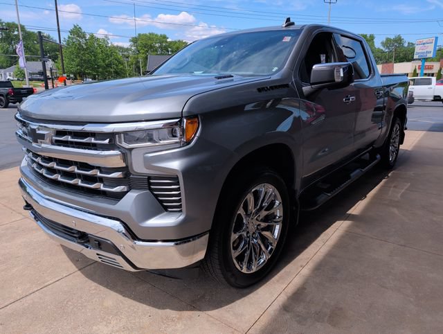 Used 2023 Chevrolet Silverado 1500 LTZ w/ LTZ Convenience Package II AWD/4WD image 5