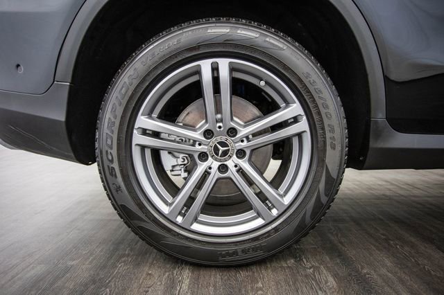 Used 2020 Mercedes-Benz GLC 300 4MATIC w/ Parking Assistance Package image 44