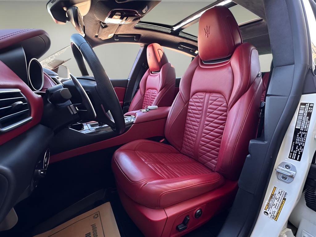 Used 2020 Maserati Levante GTS image 10