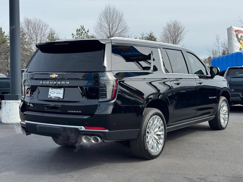 New 2025 Chevrolet Suburban Premier AWD/4WD image 3