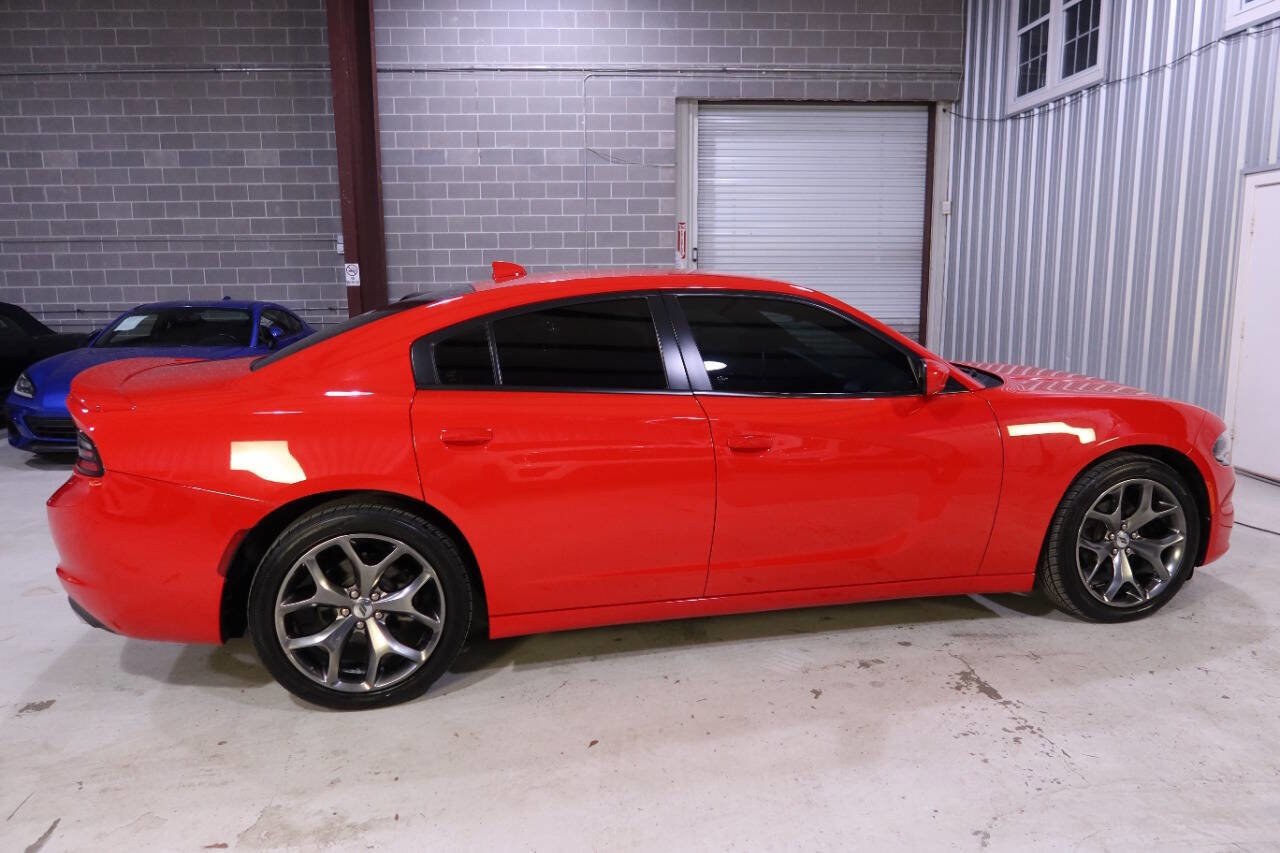 Used 2017 Dodge Charger SXT w/ Rallye Group image 6