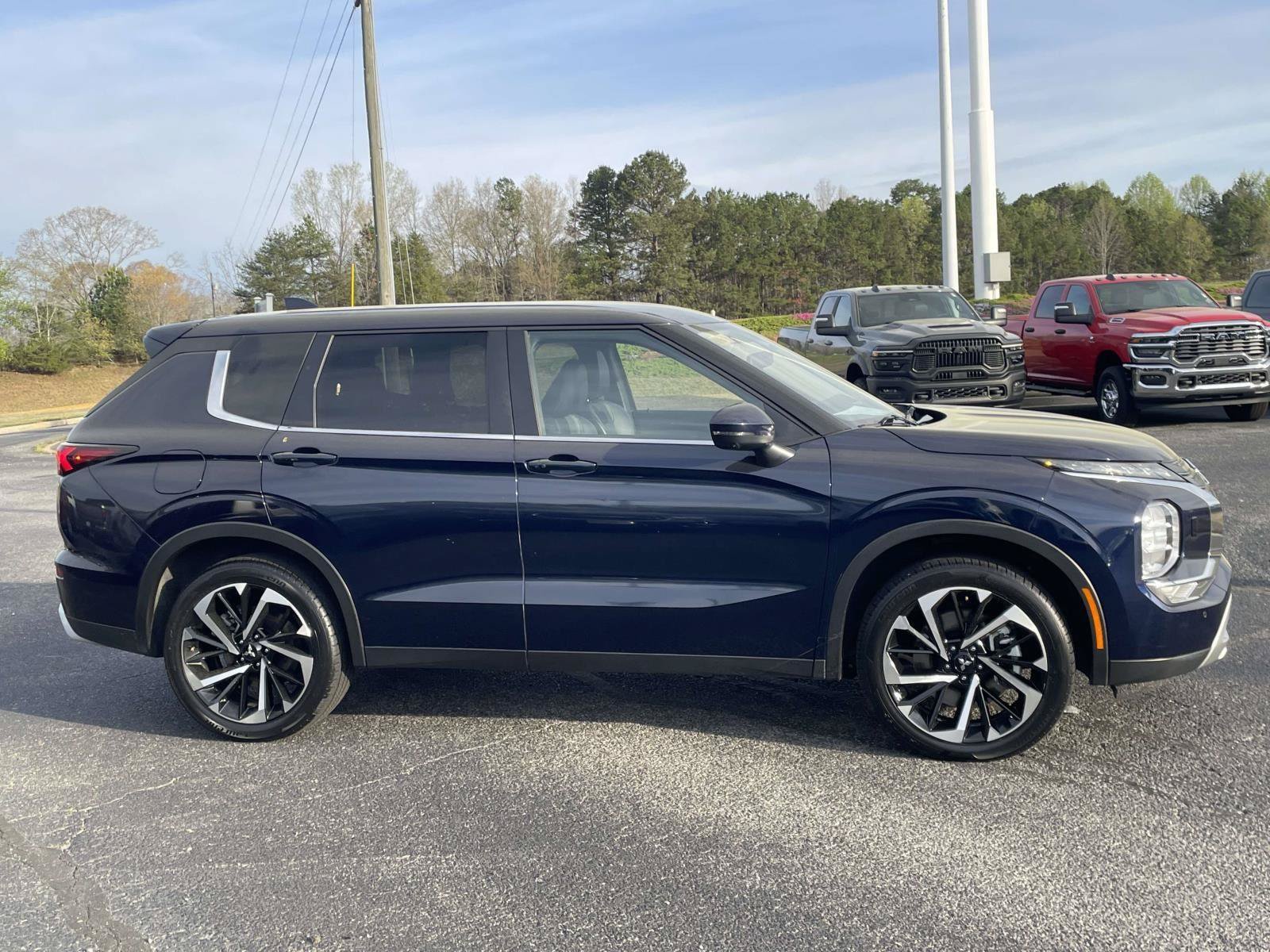Used 2024 Mitsubishi Outlander SE AWD/4WD video 2
