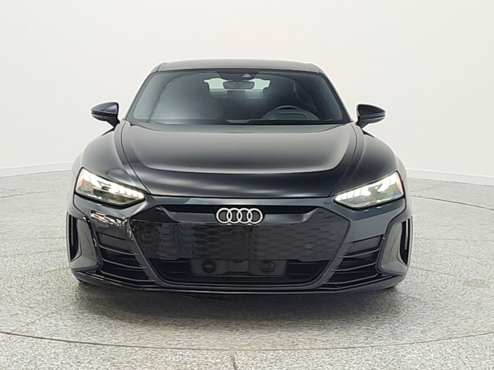 Used 2023 Audi e-tron GT Premium Plus image 2