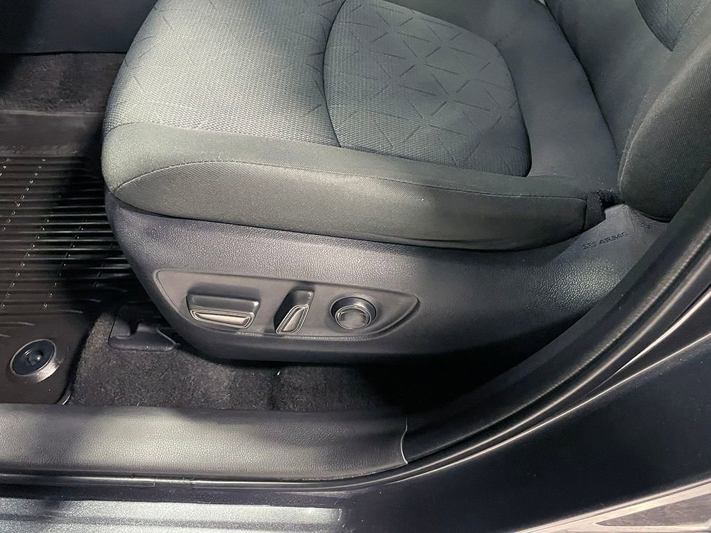 Used 2023 Toyota RAV4 XLE w/ Convenience Package AWD/4WD image 19