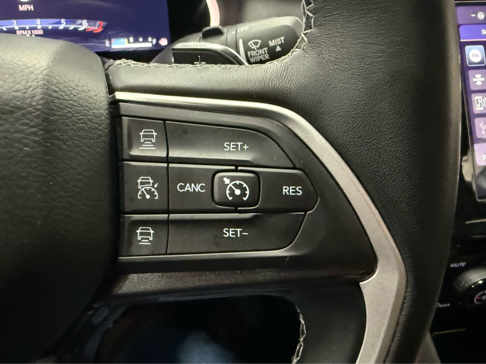 Used 2021 Jeep Grand Cherokee L Laredo AWD/4WD image 13