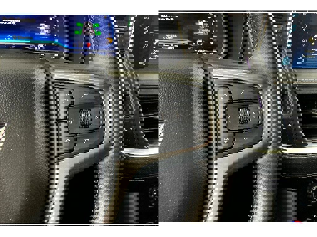 Used 2023 Chevrolet Suburban Premier image 20