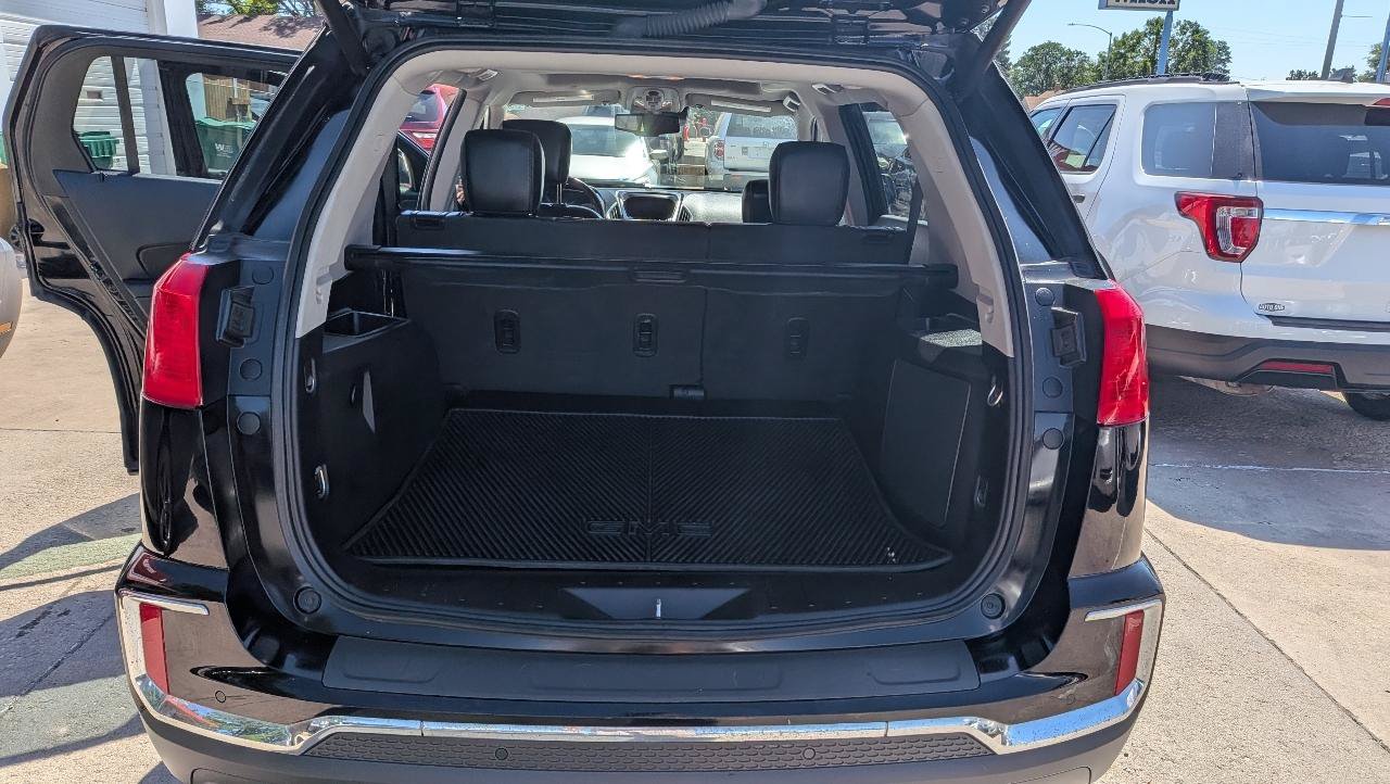 Used 2016 GMC Terrain SLT w/ Open Road Package AWD/4WD image 12