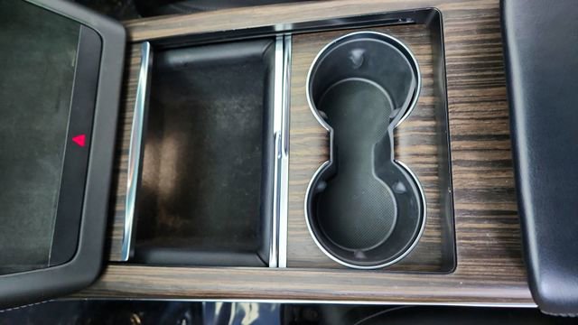 Used 2023 Tesla Model X image 55