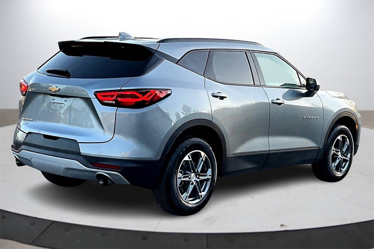 Used 2024 Chevrolet Blazer LT w/ Convenience Package image 8