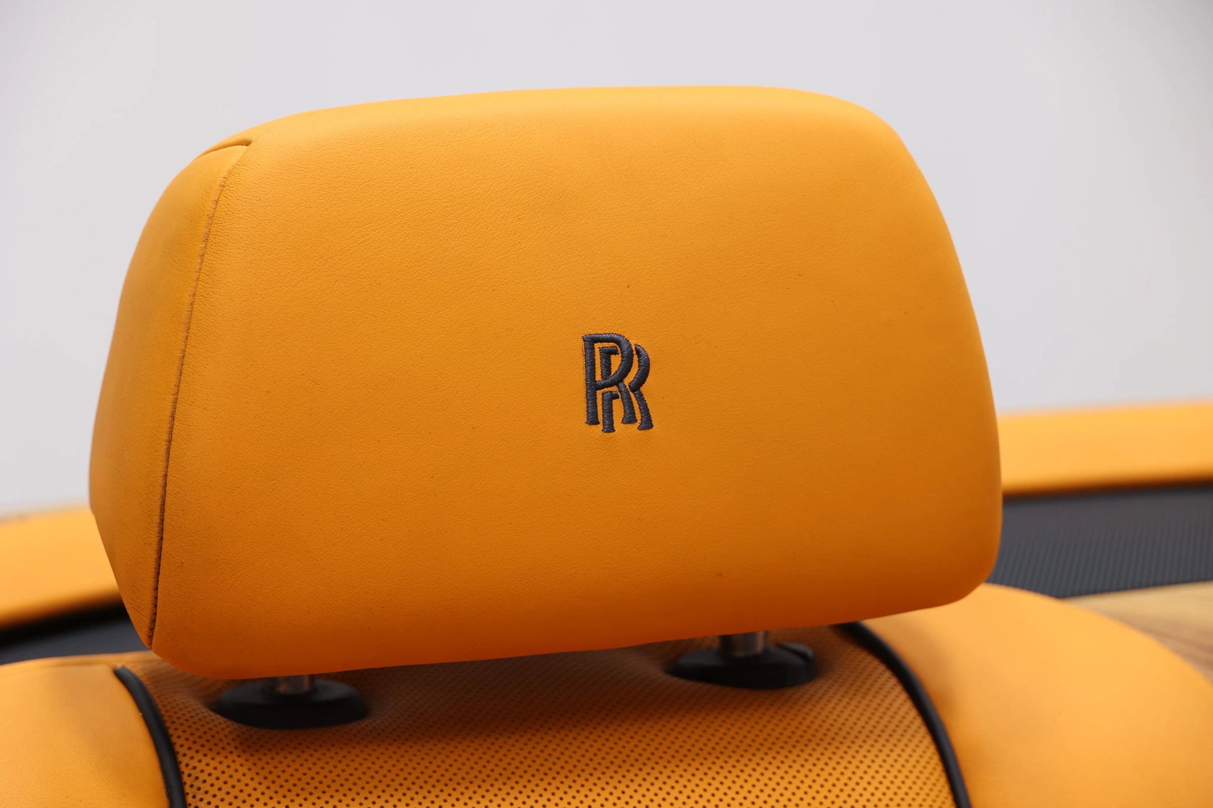 Used 2016 Rolls-Royce Dawn image 68