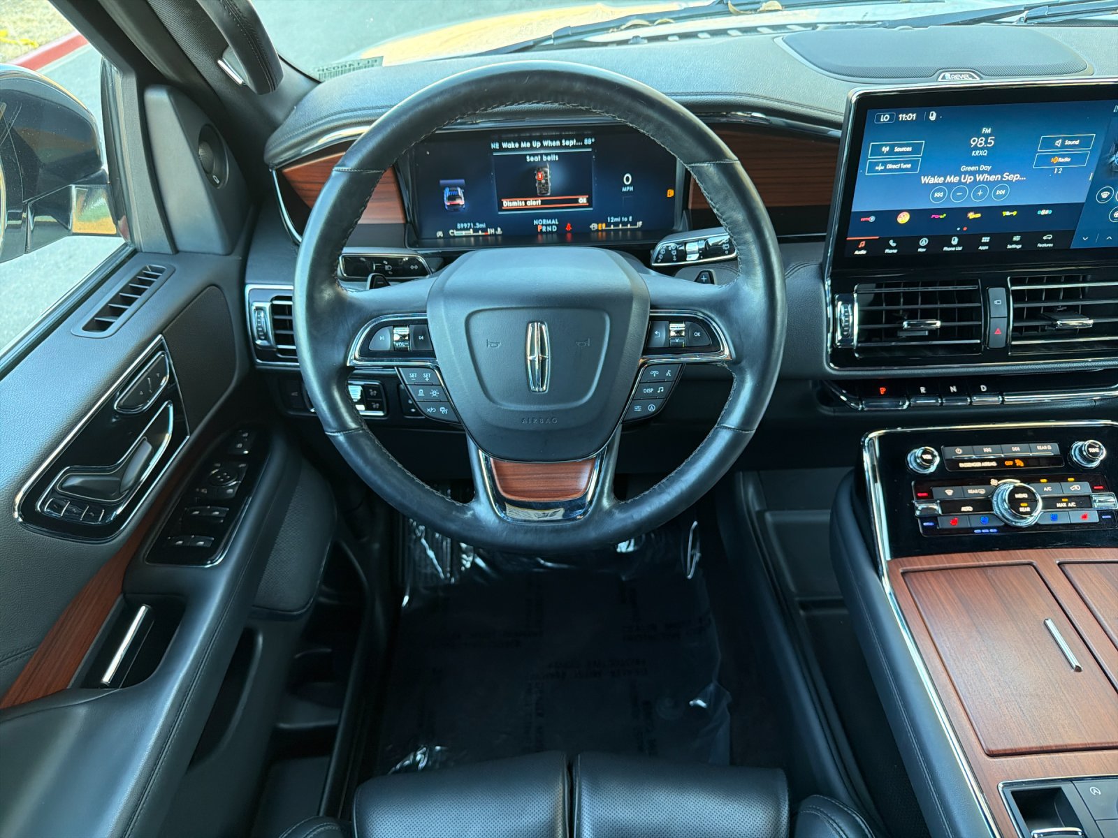 Used 2022 Lincoln Navigator 2WD image 13