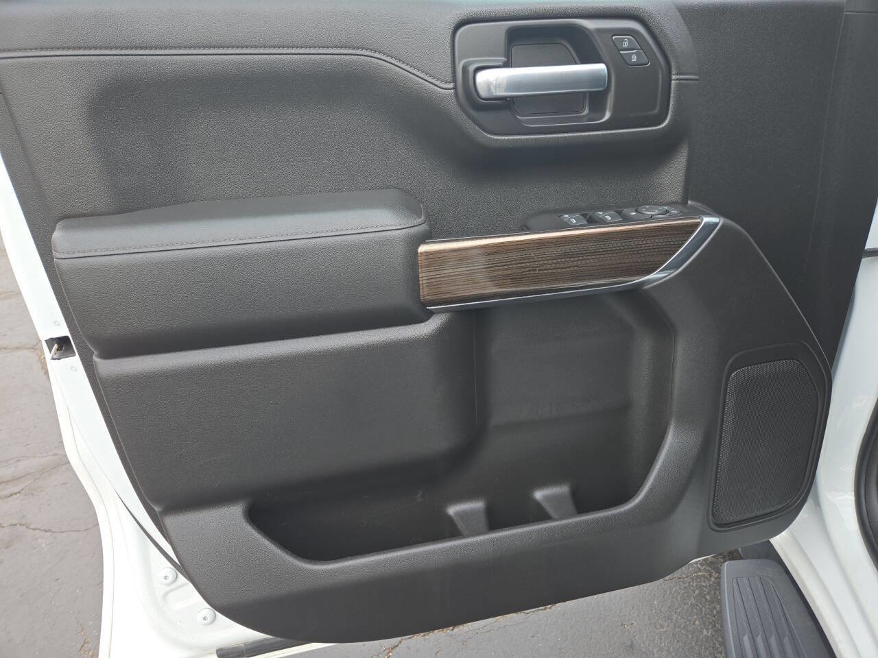 Used 2019 Chevrolet Silverado 1500 LT w/ All-Star Edition AWD/4WD image 16