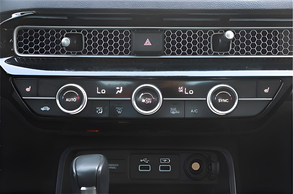 Used 2024 Honda Civic Touring image 25