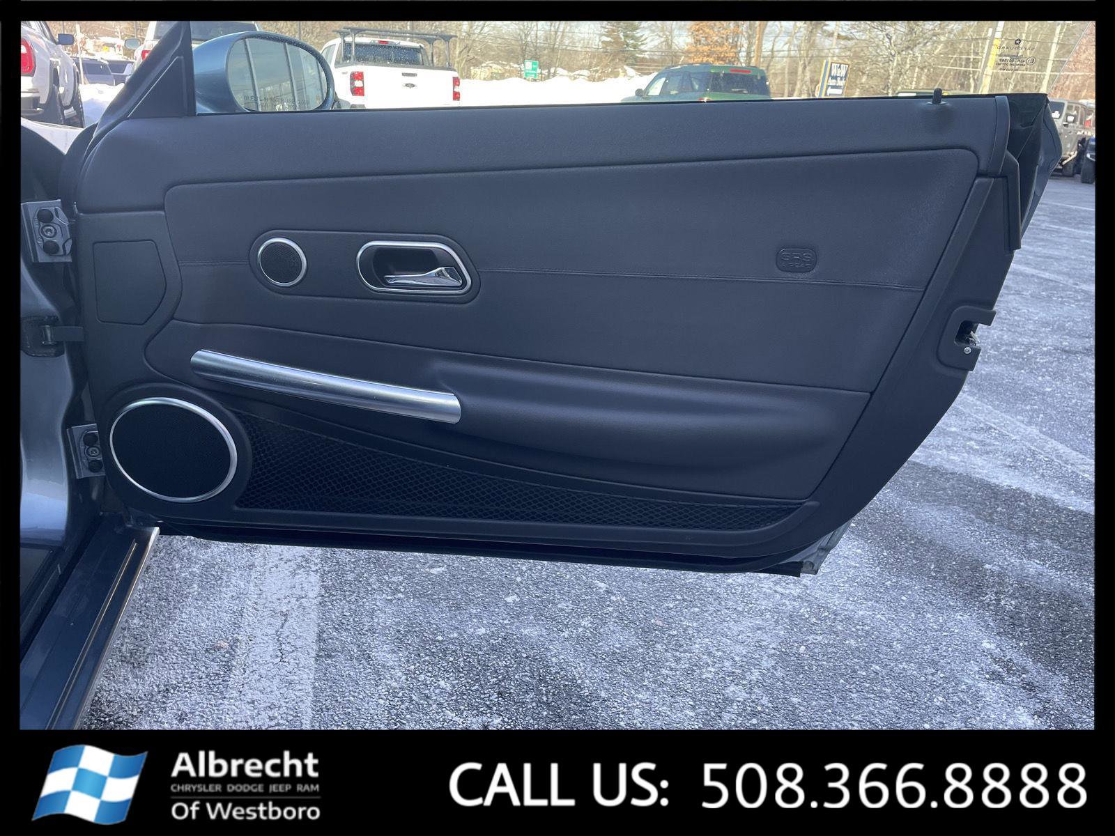 Used 2005 Chrysler Crossfire SRT-6 image 15