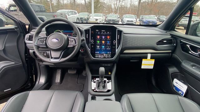 Used 2025 Subaru Forester Limited image 13