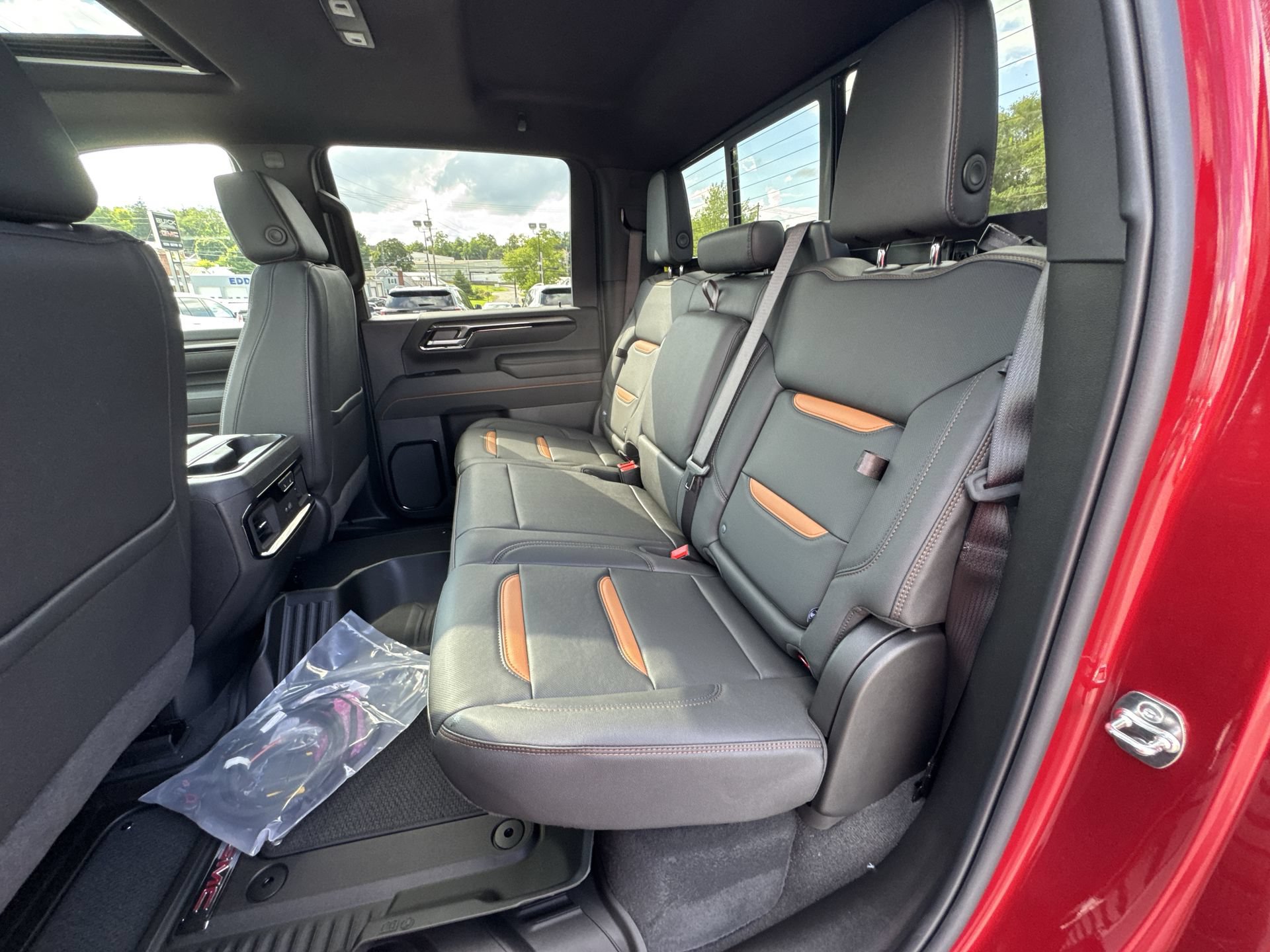 New 2026 GMC Sierra 2500 AT4 w/ AT4 Premium Plus Package AWD/4WD image 25