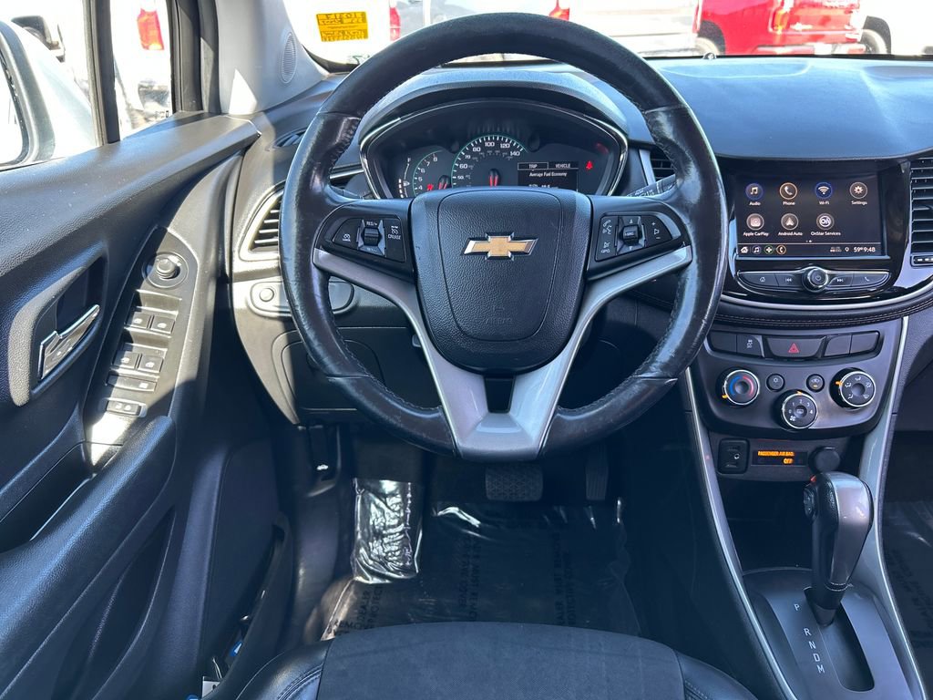 Used 2022 Chevrolet Trax LT w/ Driver Confidence Package AWD/4WD image 9