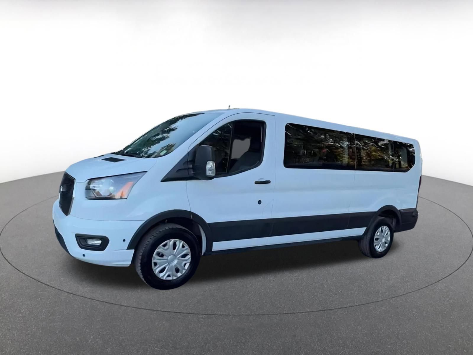 Used 2024 Ford Transit 350 XLT image 8